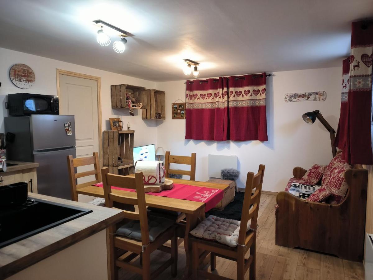 La Sapinette Apartment *